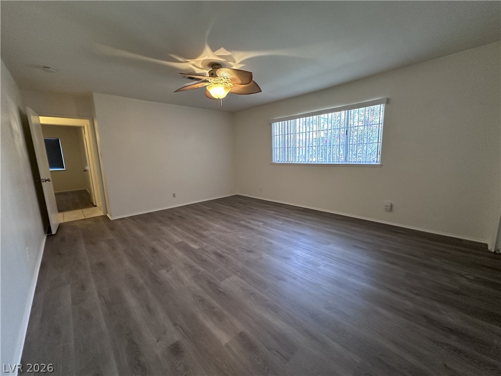 7213 Roe Court Las Vegas, NV 89145 - Photo 27 of 38