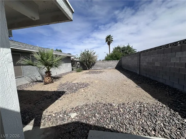 $1,795 | 7213 Roe Court, Las Vegas, NV 89145