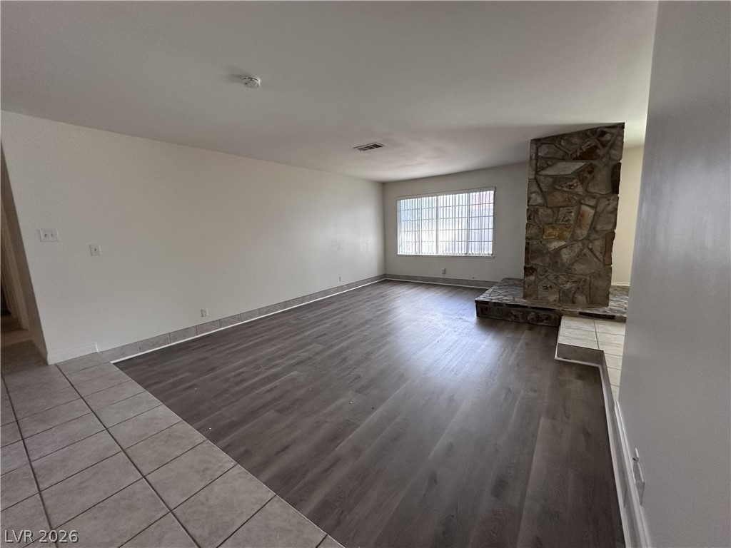 7213 Roe Court Las Vegas, NV 89145 - Photo 6 of 38