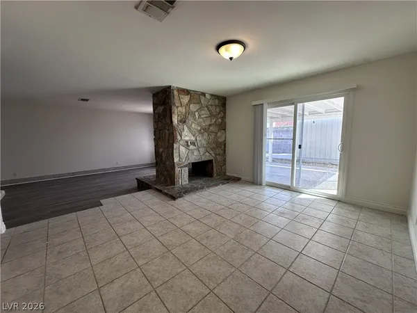 $1,795 | 7213 Roe Court, Las Vegas, NV 89145