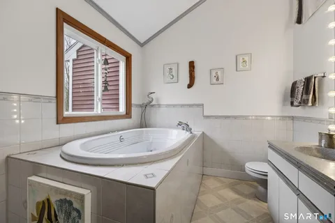 $699,000 | 24 Tower Hill Road, Clinton, CT 06413