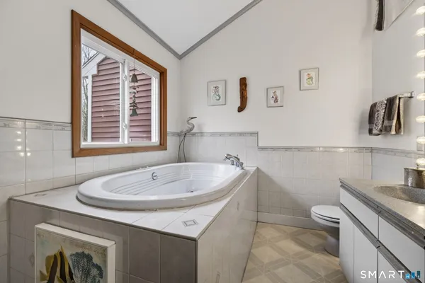 $699,000 | 24 Tower Hill Road, Clinton, CT 06413