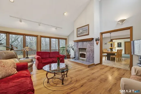 $699,000 | 24 Tower Hill Road, Clinton, CT 06413