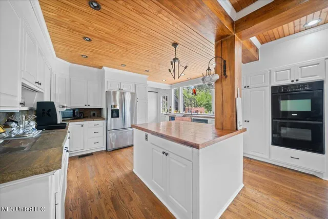 $1,650,000 | 1951 East 3rd Street, Forest, MS 39074