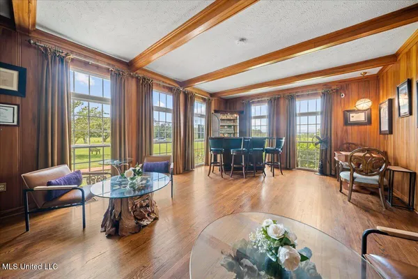 $1,599,000 | 1951 East 3rd Street, Forest, MS 39074