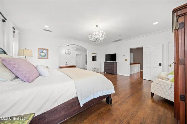 $1,599,000 | 1951 East 3rd Street, Forest, MS 39074