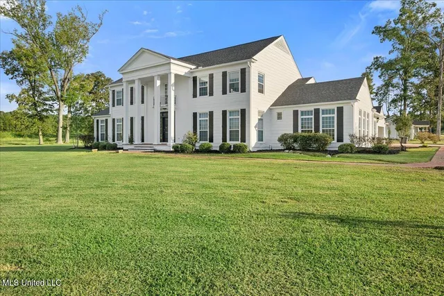 $1,650,000 | 1951 East 3rd Street, Forest, MS 39074