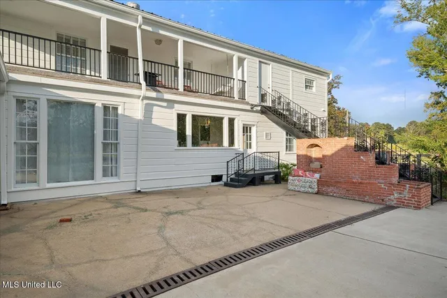 $1,650,000 | 1951 East 3rd Street, Forest, MS 39074