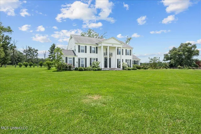 $1,650,000 | 1951 East 3rd Street, Forest, MS 39074