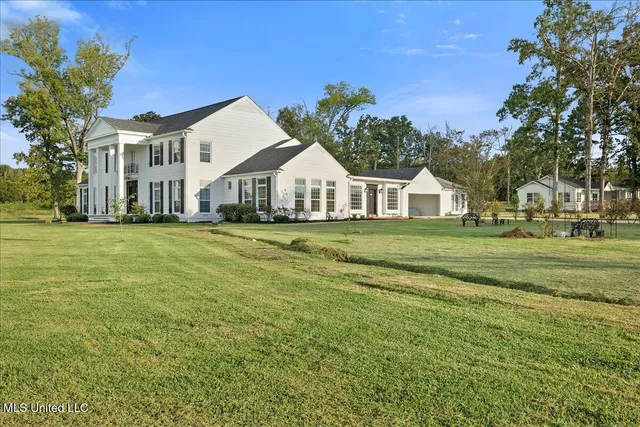 $1,650,000 | 1951 East 3rd Street, Forest, MS 39074