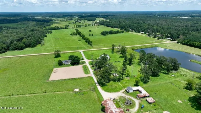 $1,650,000 | 1951 East 3rd Street, Forest, MS 39074