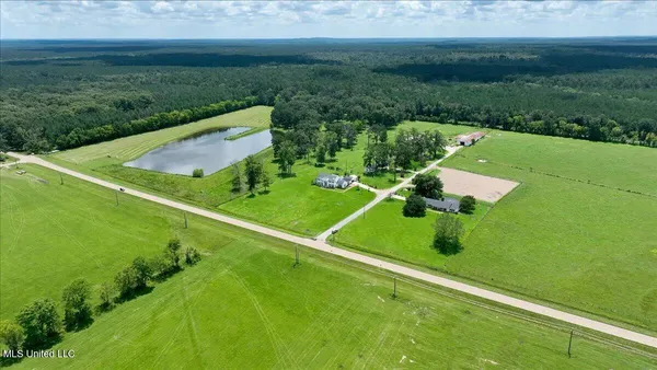 $1,599,000 | 1951 East 3rd Street, Forest, MS 39074