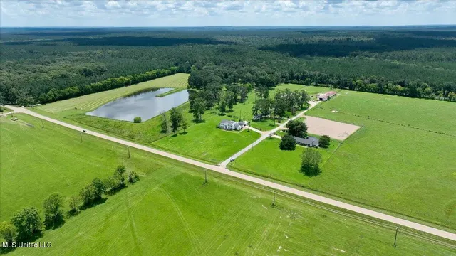 $1,650,000 | 1951 East 3rd Street, Forest, MS 39074