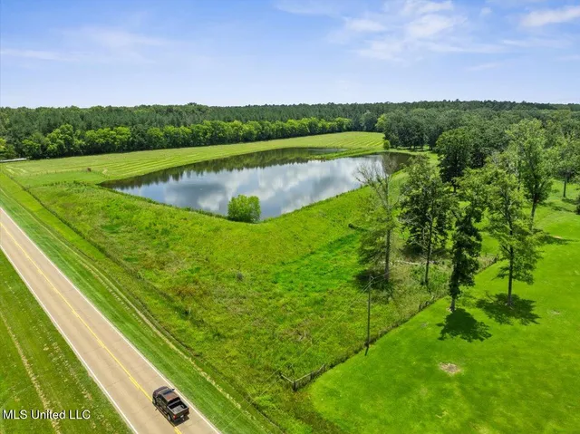 $1,650,000 | 1951 East 3rd Street, Forest, MS 39074