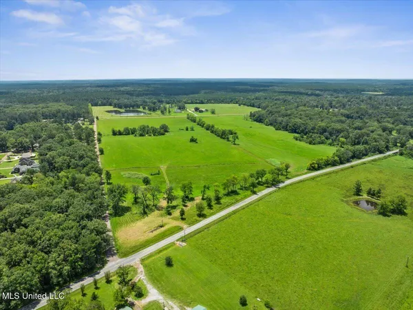 $1,599,000 | 1951 East 3rd Street, Forest, MS 39074