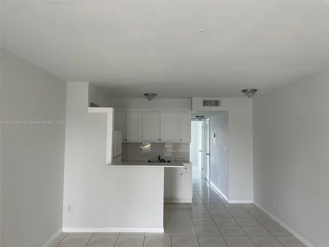 $2,100 | 7917 West Drive, Unit 17, North Bay Village, FL 33141