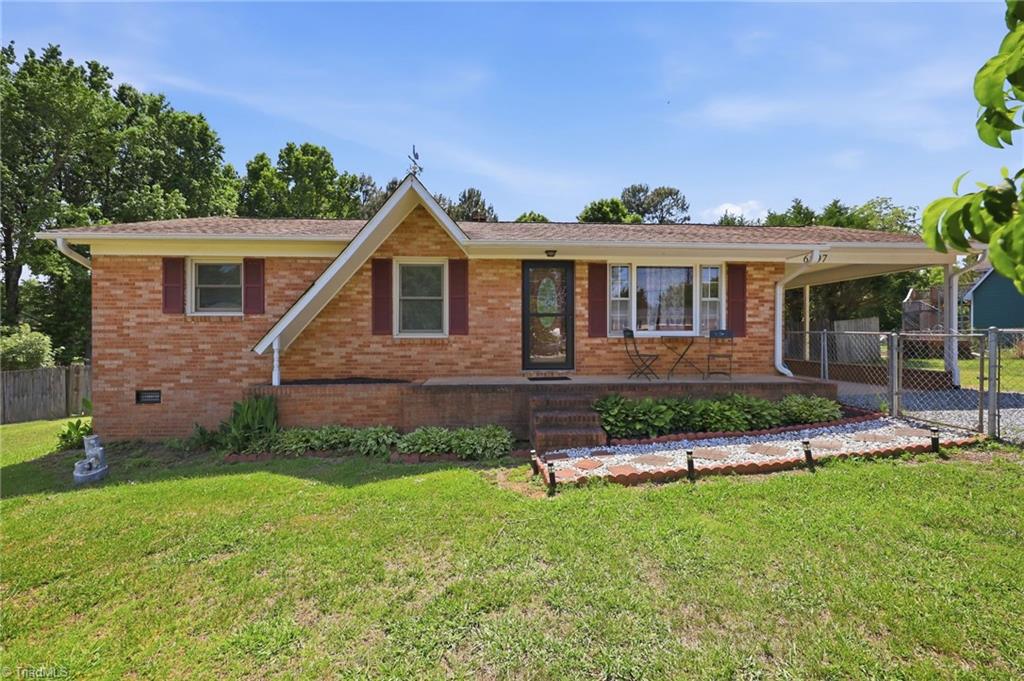 6997 Arden Road Thomasville, NC 27360 - Photo 2 of 42 One story Living
