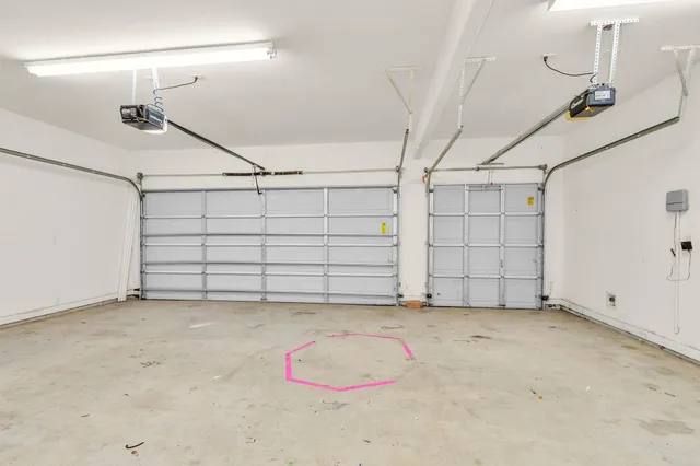 $1,975 | 147 April Waters Drive West, Conroe, TX 77356