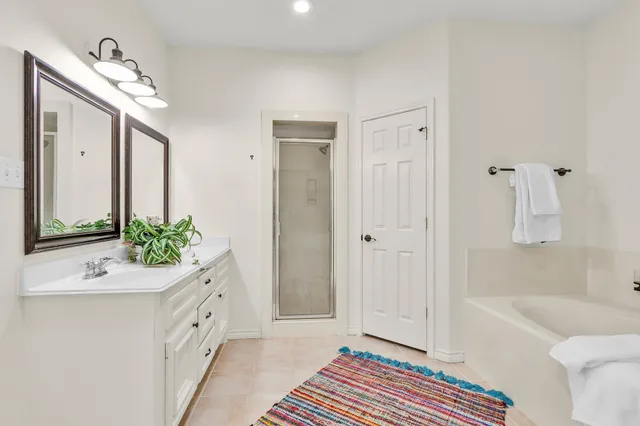 $1,975 | 147 April Waters Drive West, Conroe, TX 77356