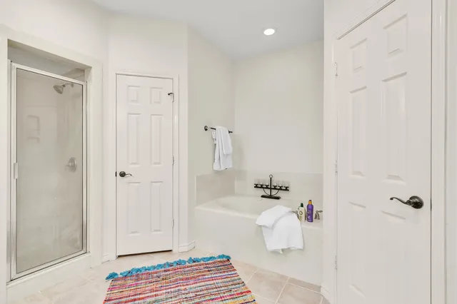 $1,975 | 147 April Waters Drive West, Conroe, TX 77356