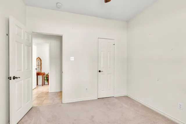 $1,975 | 147 April Waters Drive West, Conroe, TX 77356