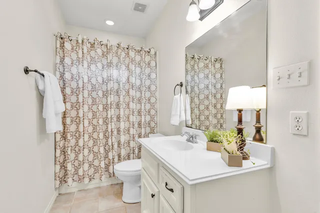 $1,975 | 147 April Waters Drive West, Conroe, TX 77356