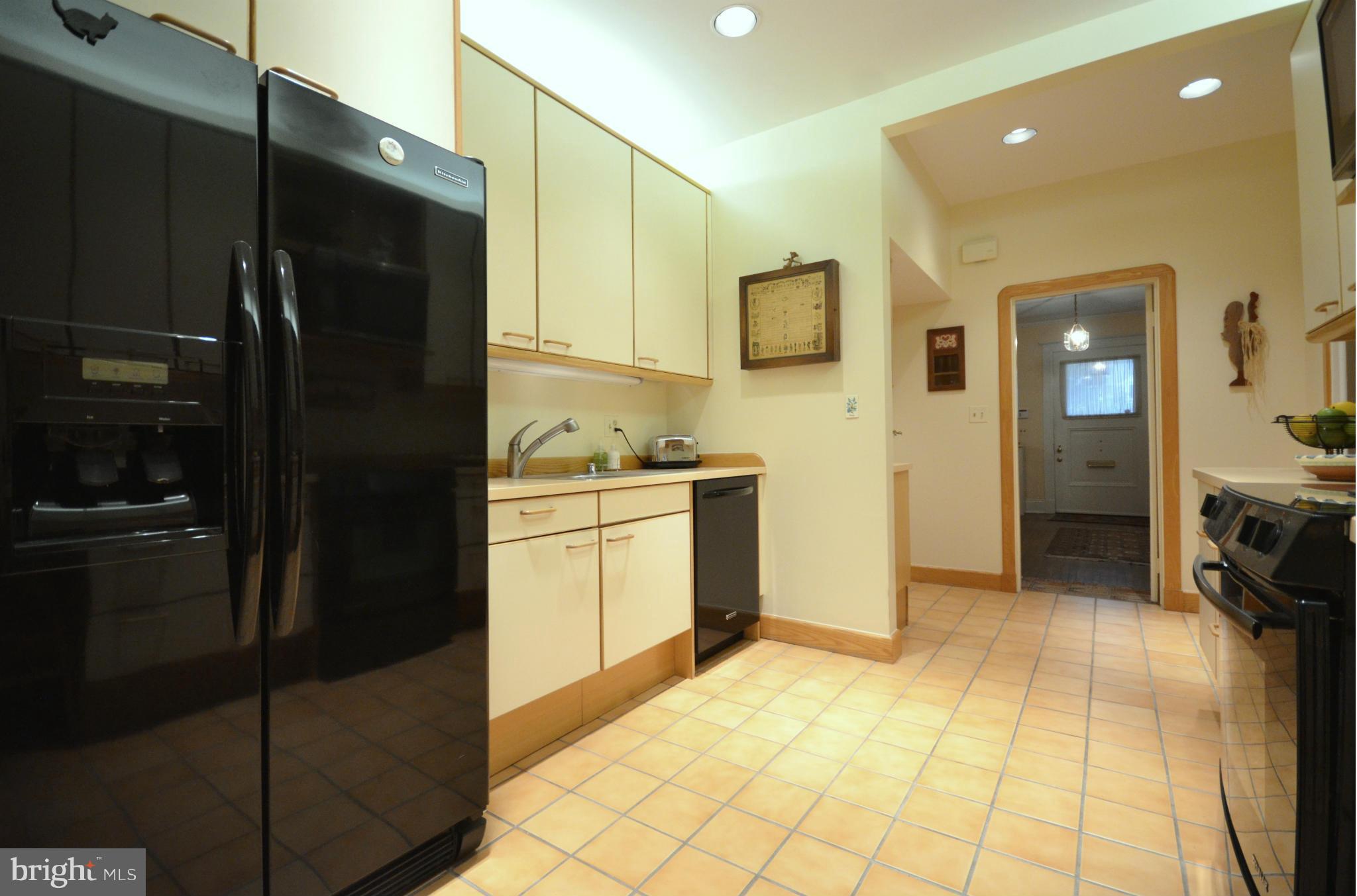 4314 Roland Avenue Baltimore, MD 21210 - Photo 16 of 30 Kitchen