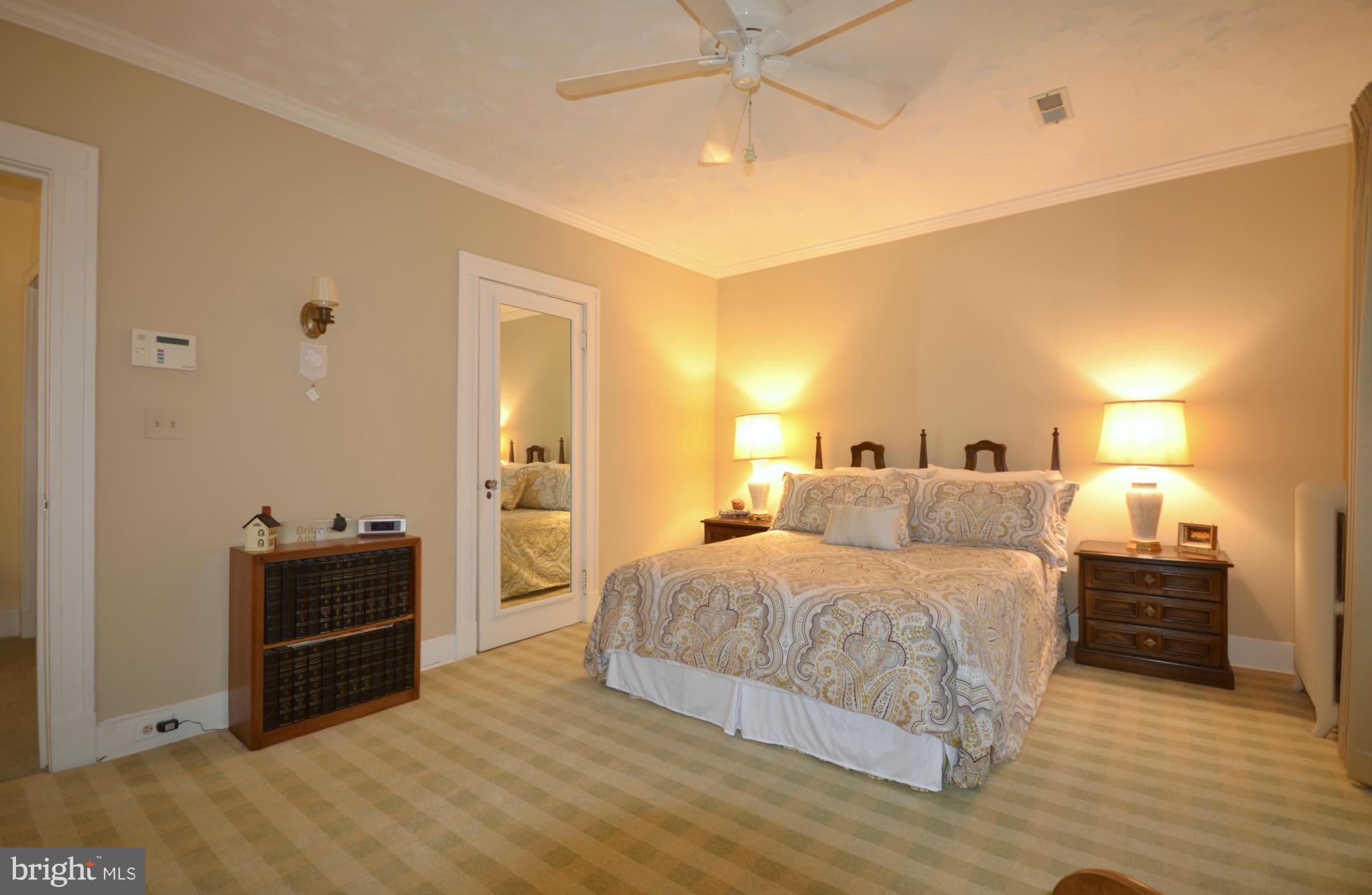4314 Roland Avenue Baltimore, MD 21210 - Photo 18 of 30 Bedroom (Master)
