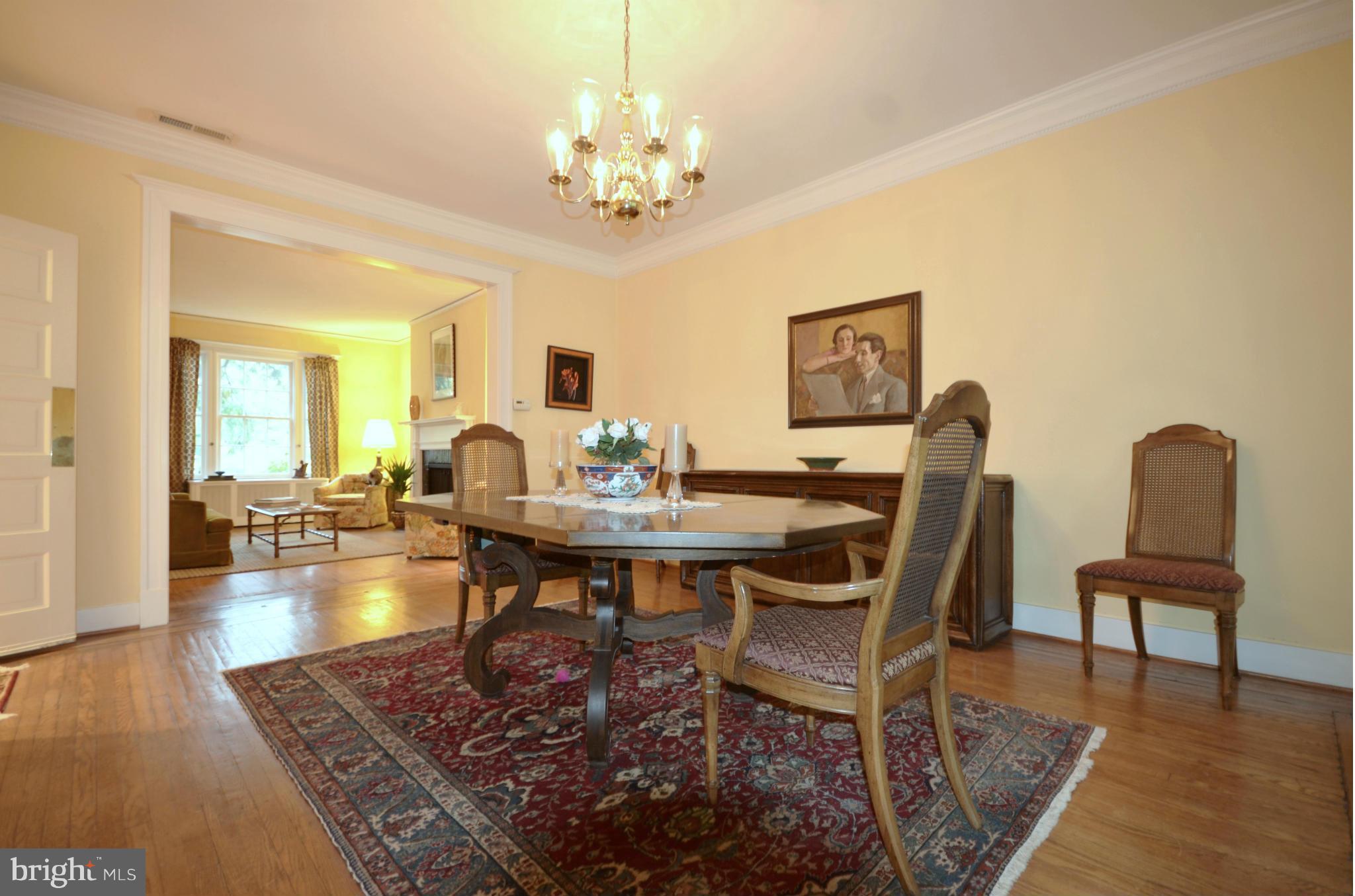 4314 Roland Avenue Baltimore, MD 21210 - Photo 10 of 30 Dining Room