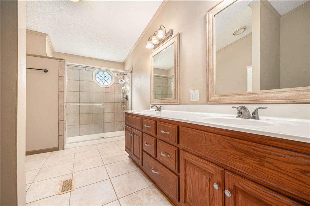 31901 East Sun Down Valley Road Buckner, MO 64016 - Photo 12 of 30