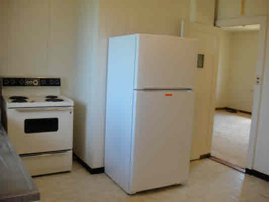 4671 Kane Road Hanapepe, HI 96716 - Photo 8 of 15 a utility room with dryer and washer
