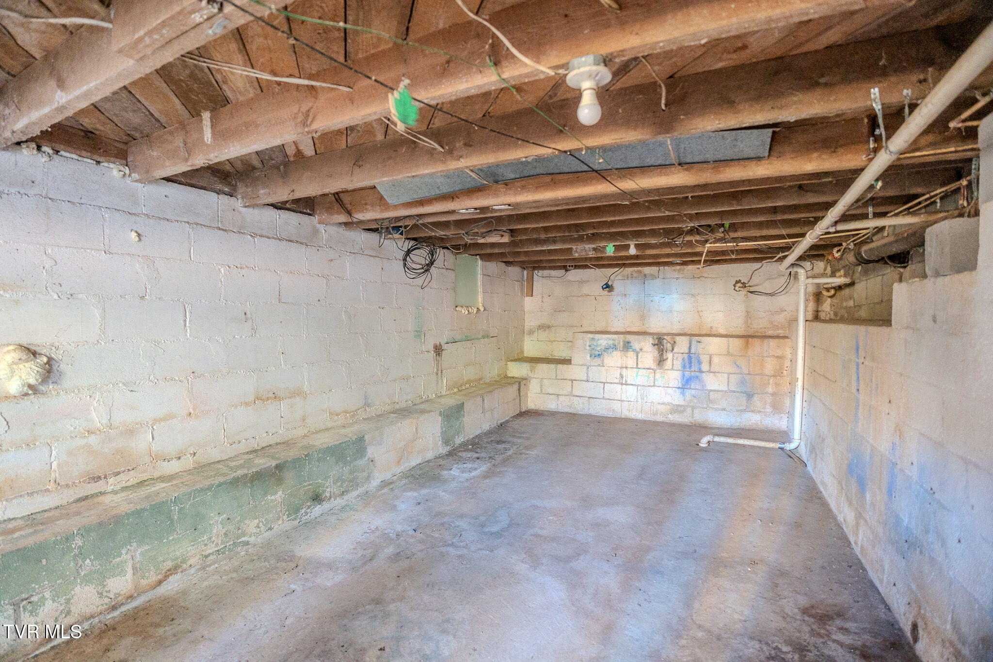 9549 Heiskell Road Heiskell, TN 37754 - Photo 10 of 16 12