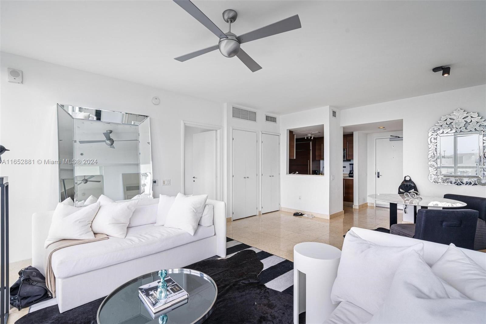 450 Alton Road, Unit 808 Miami Beach, FL 33139 - Photo 3 of 18 Gallery Image 3