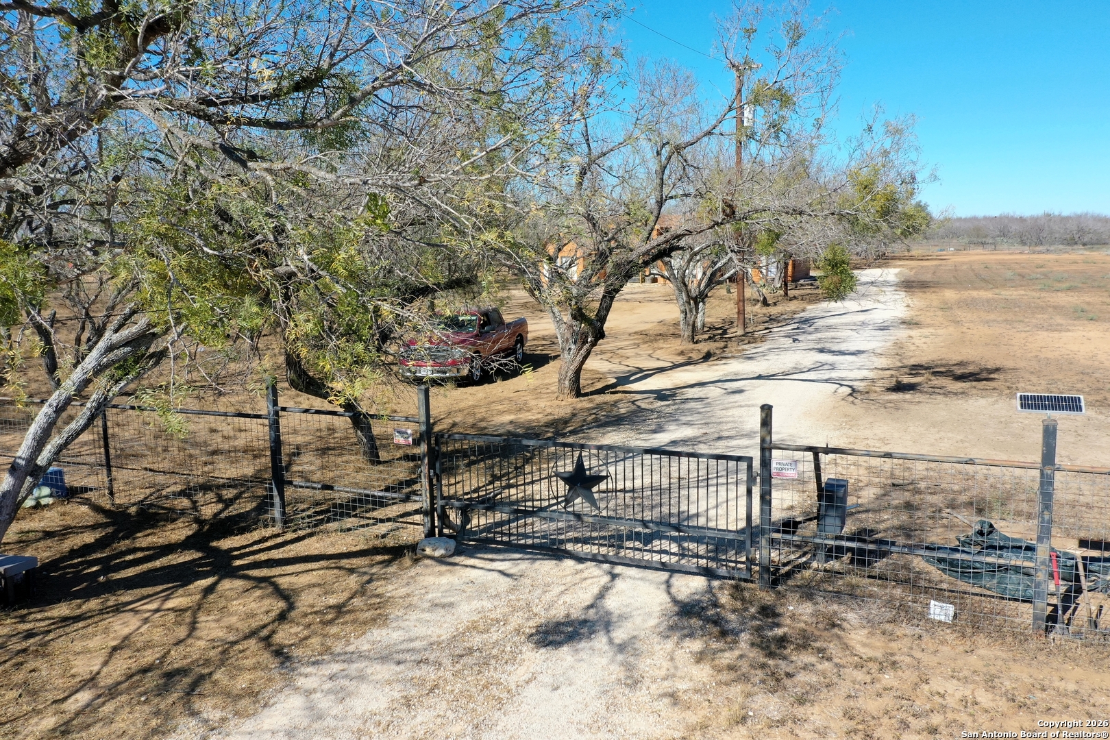 200 Meadowview Drive Lytle, TX 78052 - Photo 3 of 41