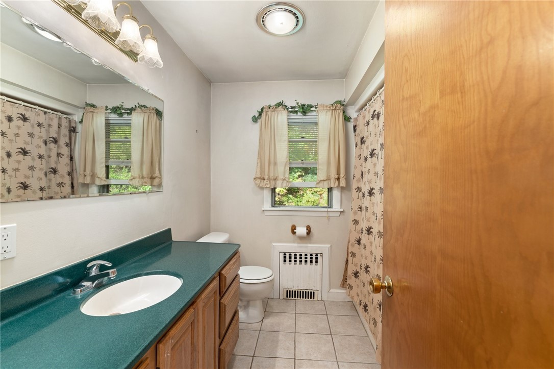 1720 Tarkiln Road Burrillville, RI 02830 - Photo 15 of 20