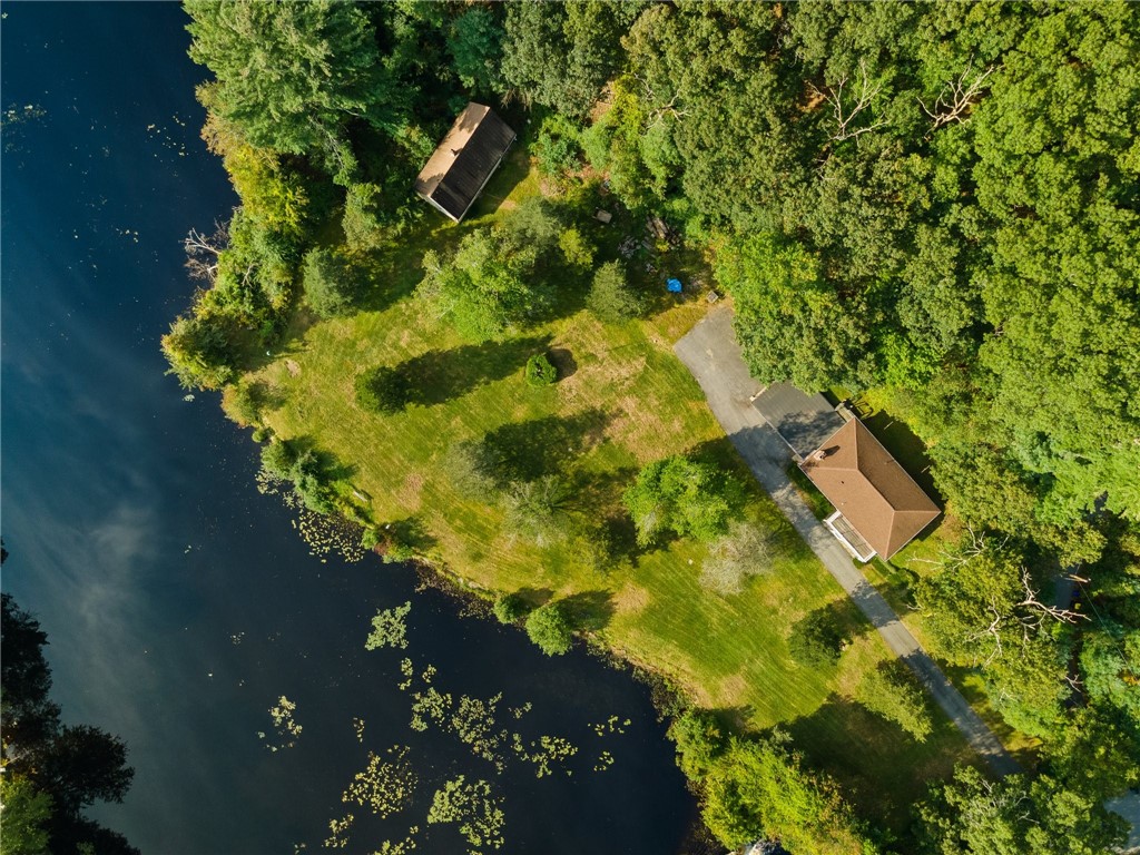 1720 Tarkiln Road Burrillville, RI 02830 - Photo 4 of 20