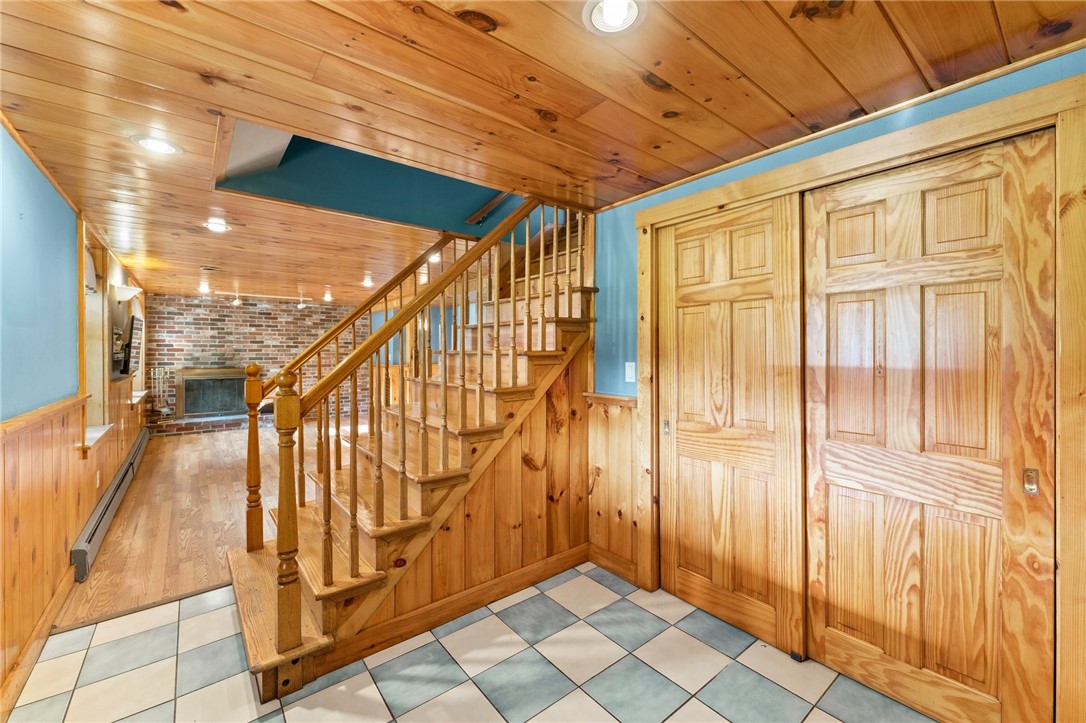1720 Tarkiln Road Burrillville, RI 02830 - Photo 9 of 20