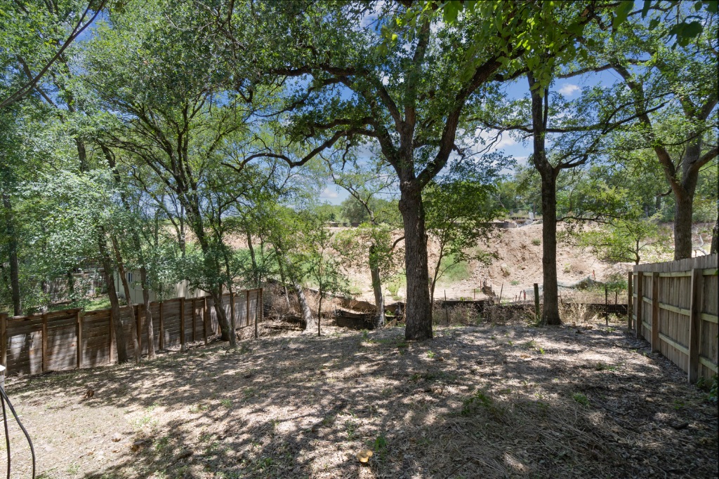 1211 Delano Street Austin, TX 78721 - Photo 24 of 30