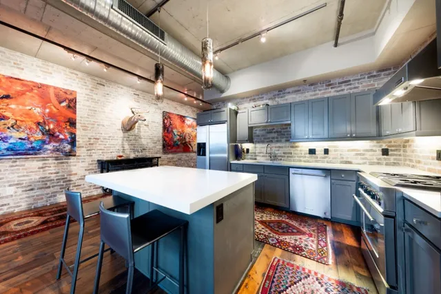 $1,350,000 | 800 West 5th Street, Unit 1207, Austin, TX 78703