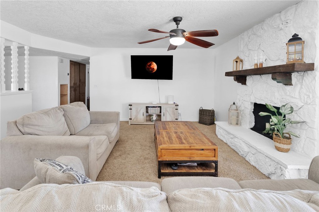 20357 Ituma Road Apple Valley, CA 92308 - Photo 3 of 38