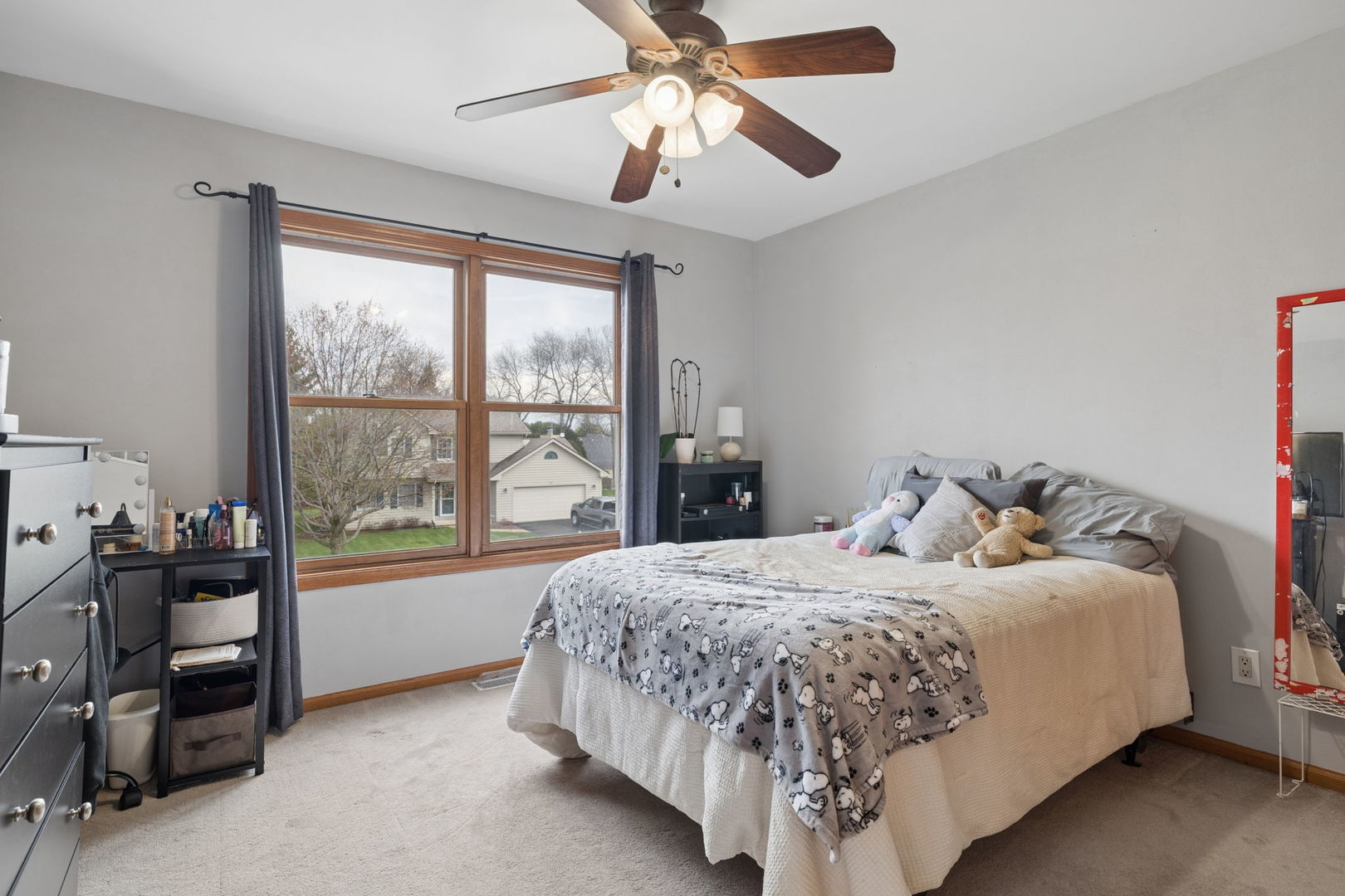 611 Prairie View Lane Hinckley, IL 60520 - Photo 28 of 40 a bedroom with a bed and a chandelier
