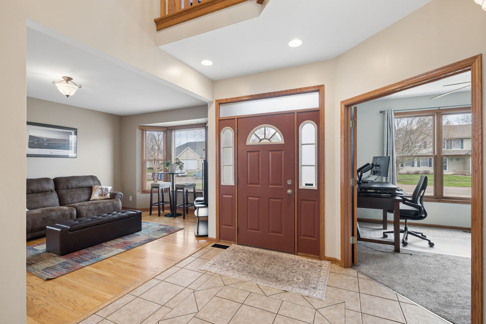 611 Prairie View Lane Hinckley, IL 60520 - Photo 4 of 40 a living room with furniture and a window