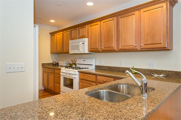 437 Winnacunnet Road, Unit 302 Hampton, NH 03842 - Photo 15 of 23 Gallery Image 15