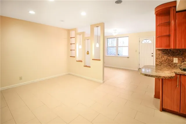 $1,258,000 | 3099 Brighton 1st Place | Brighton Beach