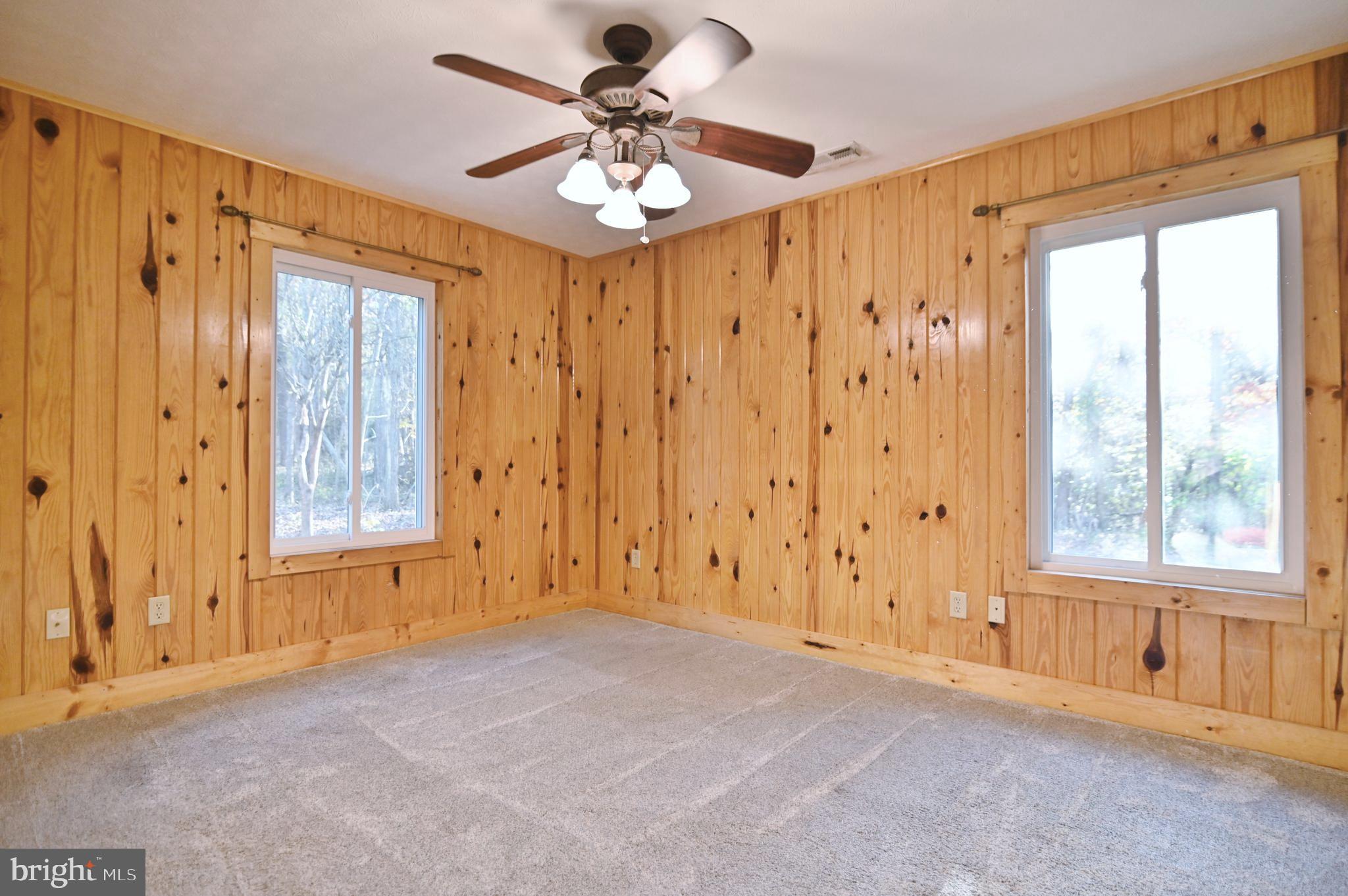 997 Quail Road Basye, VA 22810 - Photo 20 of 58 Main Level - Bedroom