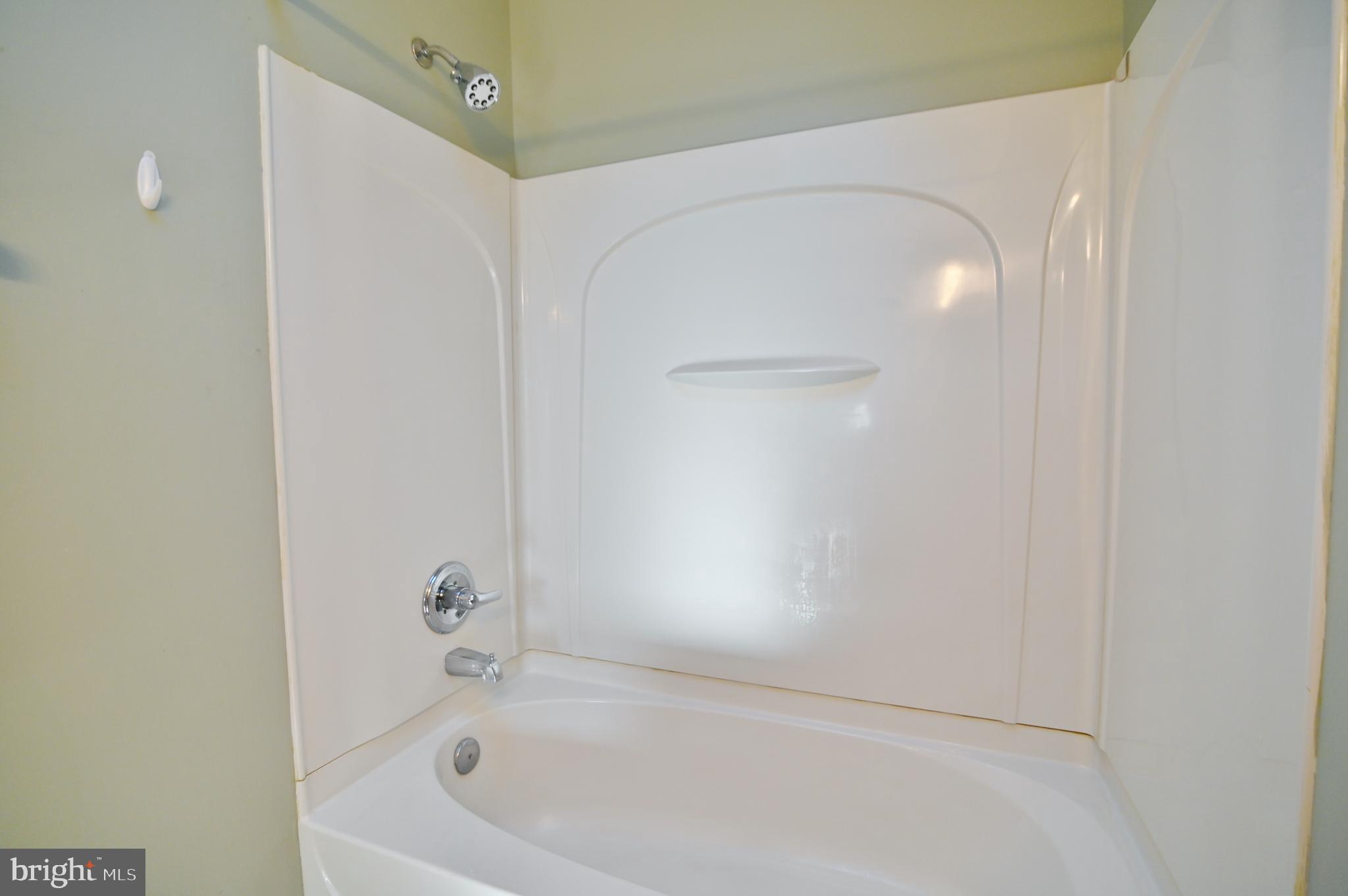 997 Quail Road Basye, VA 22810 - Photo 29 of 58 Upper Level Bath