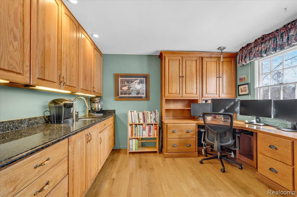 5815 Beechview Drive Rochester, MI 48306 - Photo 12 of 63 Gallery Image 12
