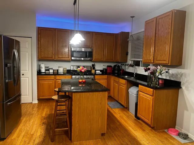 $405,000 | 709 Winterberry Drive, Joliet, IL 60431