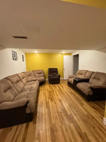 $405,000 | 709 Winterberry Drive, Joliet, IL 60431