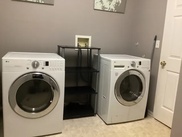 $405,000 | 709 Winterberry Drive, Joliet, IL 60431